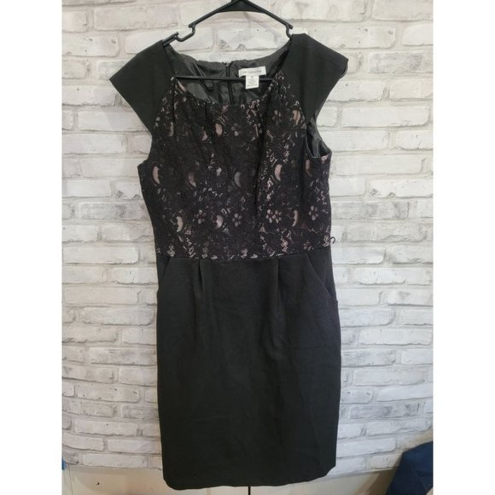 Liz Clairborne Size 10 Dress Cap Sleeve Lace Front